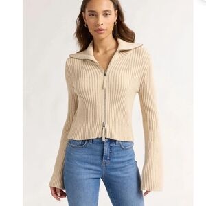 BRAND NEW SOFIA WIDE COLLAR ZIP CARDIGAN SIZE XL (LAST ONE)